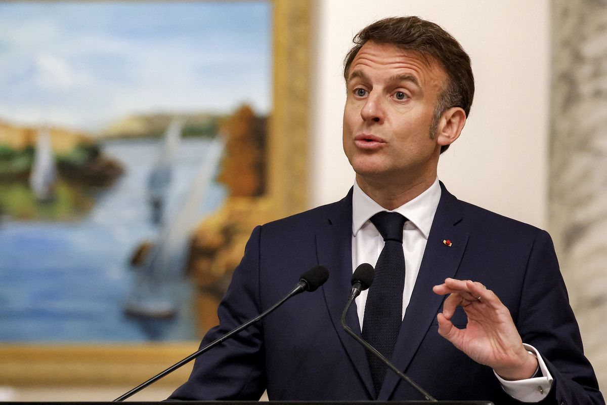 Presiden Emmanuel Macron Sebut Trump Berkomentar Bodoh Soal Demo Prancis 2 KOMENTAR TAJAM: Presiden Perancis Emmanuel Macron dalam konferensi pers pada Senin (7/4/2025).(Foto: AFP/LUDOVIC MARIN)