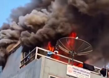 LEDAKAN GAS: Kebakaran melanda sebuah rumah makan (RM) Padang di Rawamangun, Pulogadung, Jakarta Timur (Jaktim) pada Jumat (9/10/2026). (Foto: Dok./Sudin Gulkarmat Jaktim)