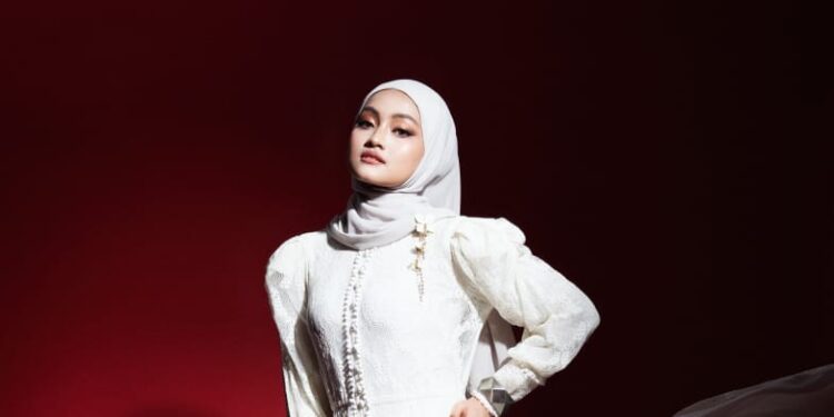 Eltasya Natasha Raih Final Winner Kompetisi Lagu On My Way PUBG dan Alan Walker 1 CAPAIAN POSITIF: Penyanyi Eltasya Natasha terus memantapkan karakter musikalnya setelah meraih predikat Final Winner dalam kompetisi cover lagu “On My Way” PUBG Mobile dan Alan Walker. (Foto: Dok./Eltasya Natasha)