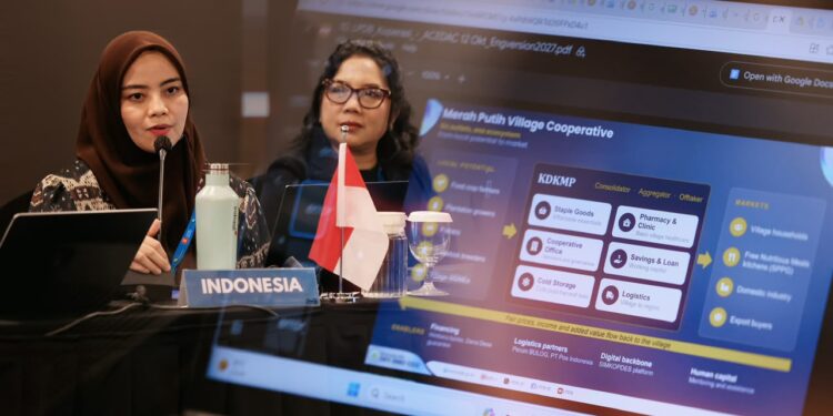 LPDB Koperasi Bawa Pengalaman Dana Bergulir Indonesia ke Forum Koperasi Pertanian ASEAN 1 PENGUATAN KOPERASI: Direktur Umum dan Hukum LPDB Koperasi Deva Rachman menyampaikan paparannya dalam pertemuan ke-32 ASEAN Centre for the Development of Agricultural Cooperatives (ACEDAC) dan pertemuan ke-27 ASEAN Sectoral Working Group on Agricultural Cooperatives (ASWGAC) di Yogyakarta pada 12–13 Oktober 2026. (Foto: Dok./LPDB Koperasi)