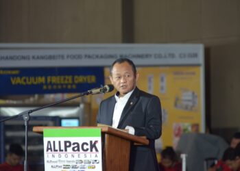 EVENT INTERNASIONAL: Menteri Perindustrian (Menperin) M. Samuji membuka pameran internasional ALLPack Indonesia 2026 di Hall C3, Jakarta International Expo (JIExpo) Kemayoran, Jakarta Pusat pada Selasa (20/10/2026). (FOTO: WAYTRI/KORANINDOPOS.COM)