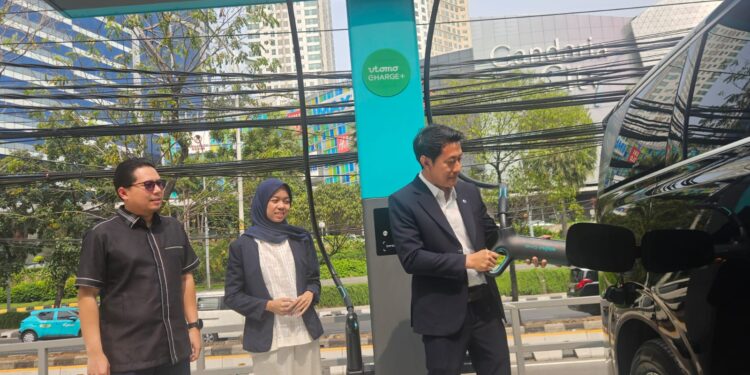 Percepat Adopsi EV di Indonesia, Utomo Charge+ dan BYD Hadirkan Teknologi Flash Charging 1.500 kW