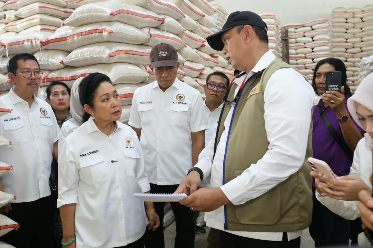 BULOG dan Komisi IV DPR RI Sidak Pasar Induk Cipinang, Stok Berlimpah dan Harga Terkendali