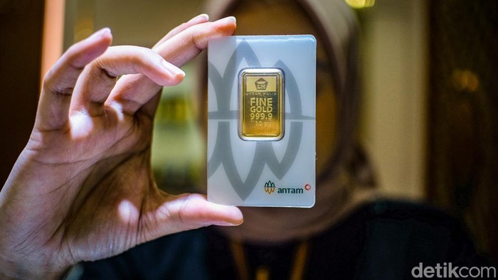 Harga Emas Antam Hari Ini 13 Oktober 2026 Anjlok Rp20.000, Buyback Ikut Turun