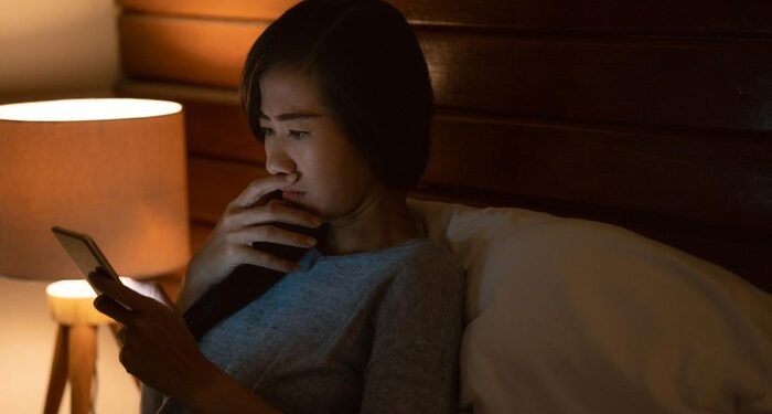 Mengenal Smartphone Brain, Kebiasaan Main HP yang Bisa Ganggu Fokus hingga Tidur