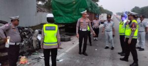 kecelakaan - Gercep, Jasa Raharja Berikan Pelayanan kepada Korban Kecelakaan Minibus di Tol Terpeka Tulang Bawang Barat