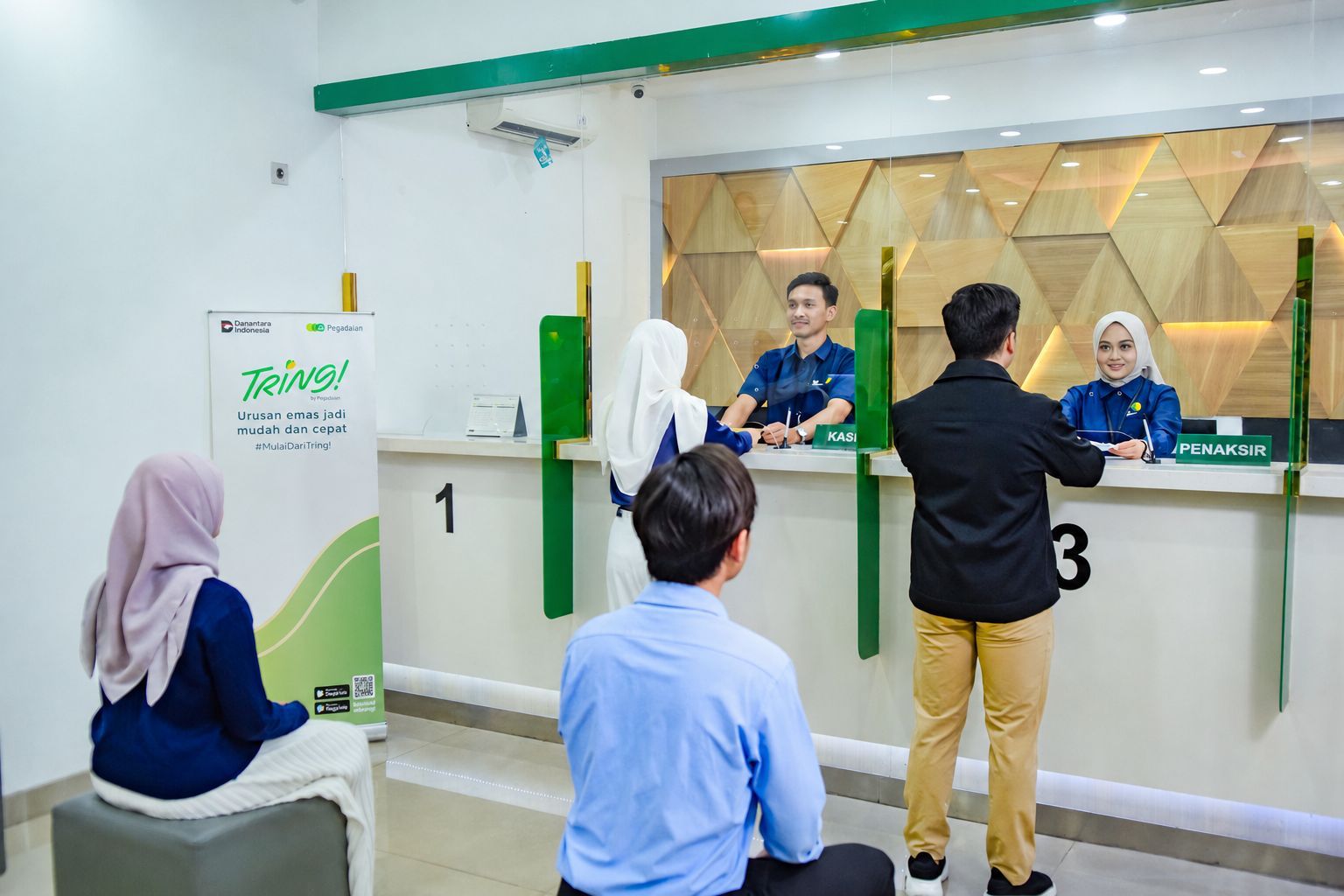 Dirut Pegadaian: TRING! Wujud Nyata Transformasi Digital Pegadaian Sesuai Kebutuhan Masyarakat 2 Dirut Pegadaian: TRING! Wujud Nyata Transformasi Digital Pegadaian Sesuai Kebutuhan Masyarakat