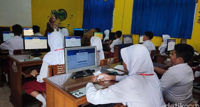 TKA SMA 2026 Pakai Sistem Penilaian IRT 2PL, Jumlah Jawaban Benar Sama Bisa Beda Skor 1 TKA SMA 2026 Pakai Sistem Penilaian IRT 2PL, Jumlah Jawaban Benar Sama Bisa Beda Skor